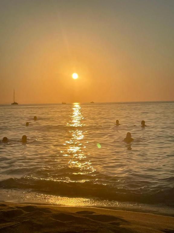 Tramonto sulla spiaggia di Cefalù - Vista dalla casa vacanze Pirandello House