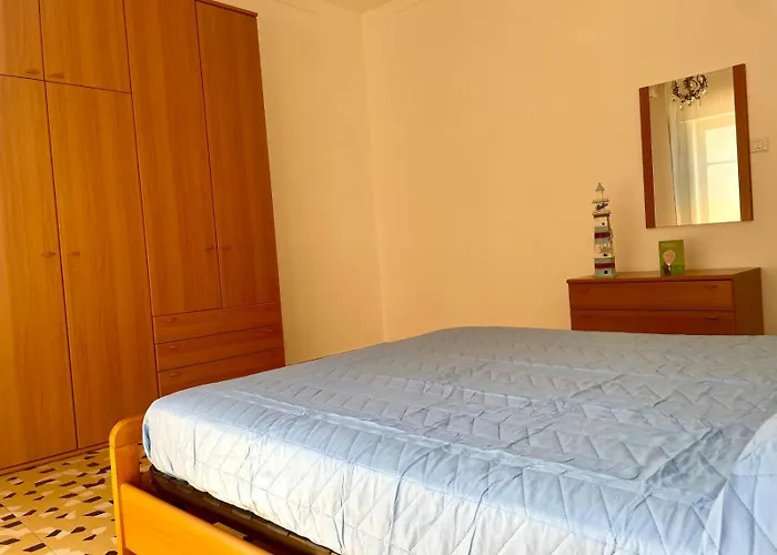 Dettagli arredamento appartamento vacanze Cefalù Sicilia
